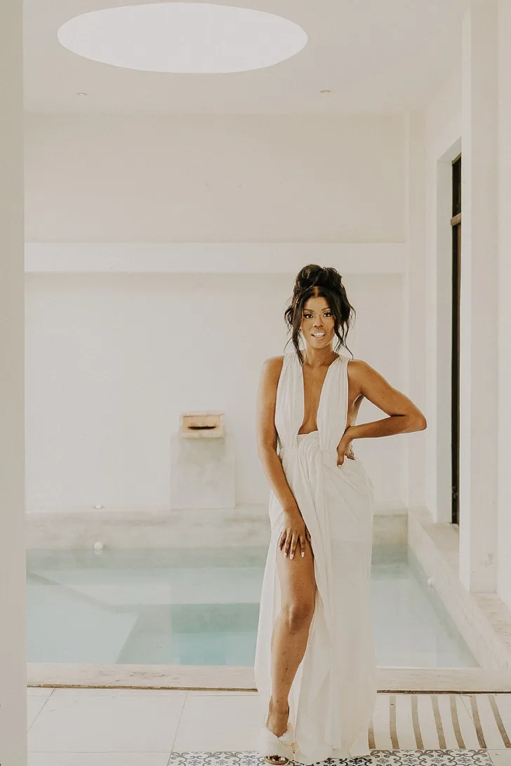 bride posing before the wedding